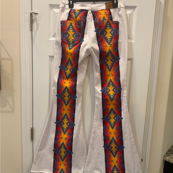 Ranch Dress'n White Flare Jeans with Multicolor Aztec Accent - Picture 3 of 7